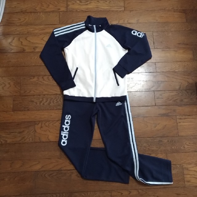 adidas(アディダス)の《adidas》女の子ジャージ上下　160 キッズ/ベビー/マタニティのキッズ服女の子用(90cm~)(その他)の商品写真