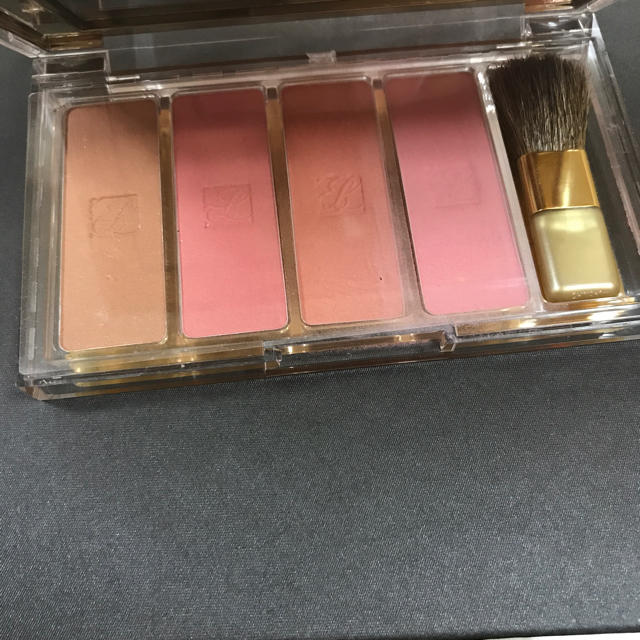 Estee Lauder(エスティローダー)のエスティローダー チーク コスメ/美容のベースメイク/化粧品(チーク)の商品写真