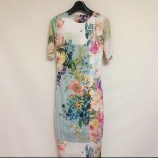 エイソス(asos)のasos floral dress 新品(ひざ丈ワンピース)