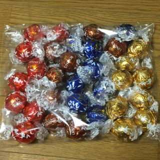 リンツ(Lindt)のLINDT LINDOR リンツ リンドール アソート32個(菓子/デザート)