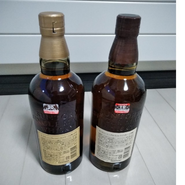 サントリー(サントリー)の山崎　12年　&　ノンエイジ 食品/飲料/酒の酒(ウイスキー)の商品写真