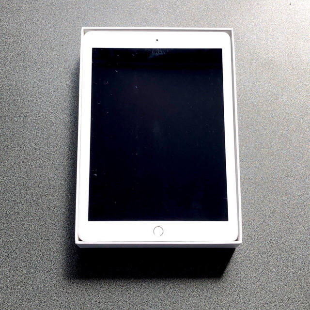 【美品】iPad Air2 128GB キーボード一体型保護ケース付き