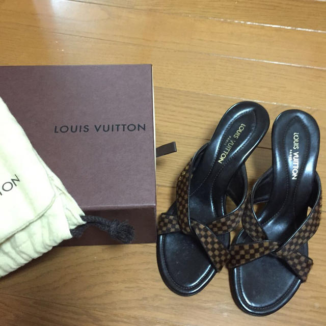 LOUIS VUITTON(ルイヴィトン)のあんあん様専用♡ルイヴィトン♡ レディースの靴/シューズ(サンダル)の商品写真