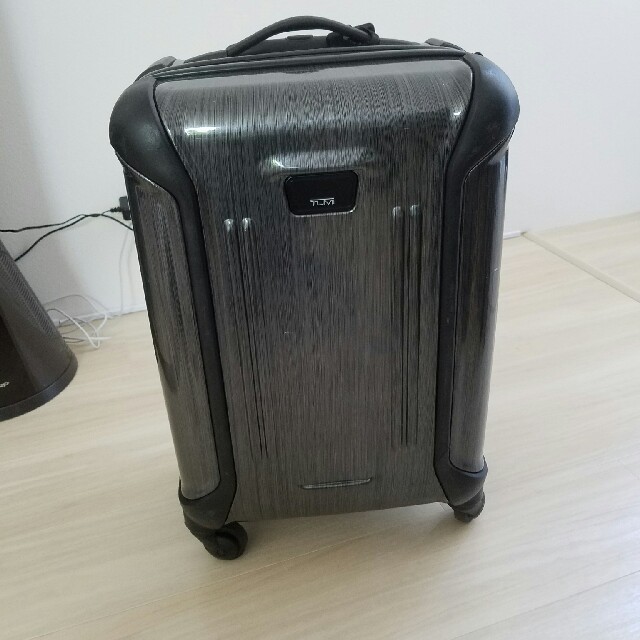 TUMI ハードキャリーケース 機内持ち込み可 - トラベルバッグ/スーツケース