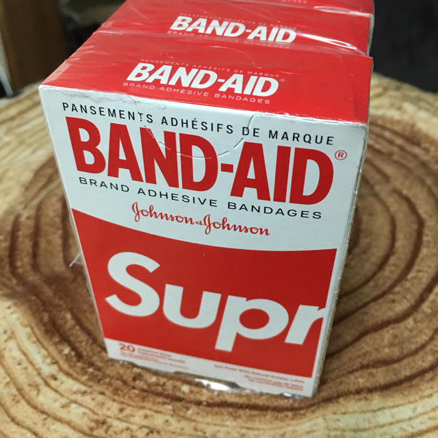 Supreme Band-Aid バンドエイド 3個パック 日本未発売のサムネイル