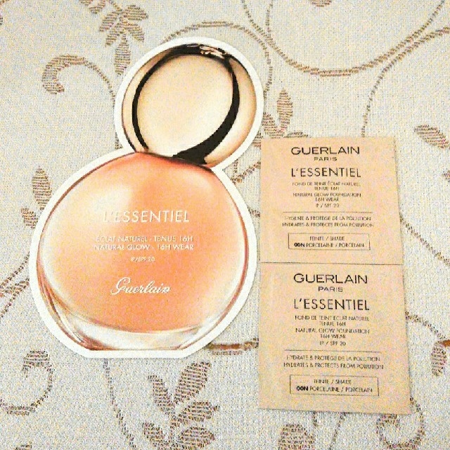 GUERLAIN(ゲラン)のゲラン　新　ファンデーション　サンプル　２点 コスメ/美容のキット/セット(サンプル/トライアルキット)の商品写真