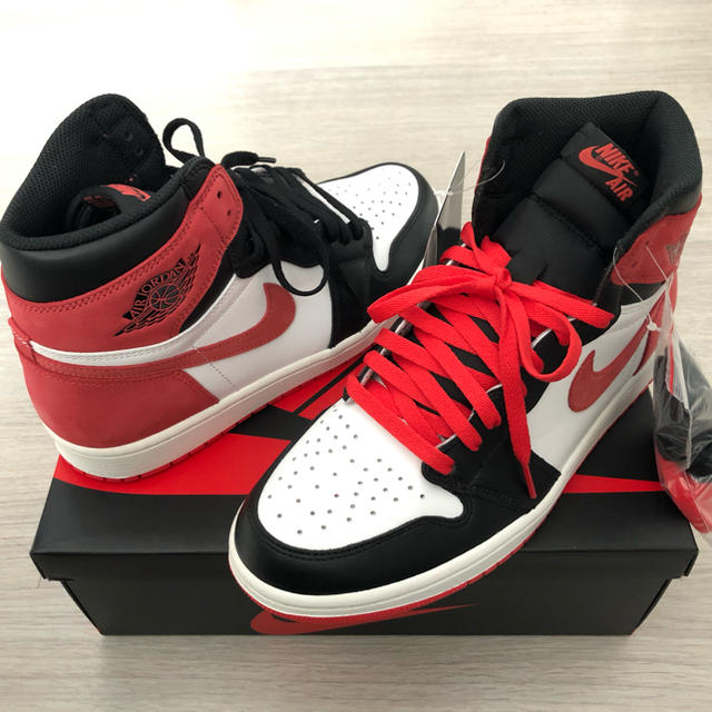 NIKE(ナイキ)のナイキ エアジョーダン 1 レトロハイ og track red aj1 メンズの靴/シューズ(スニーカー)の商品写真