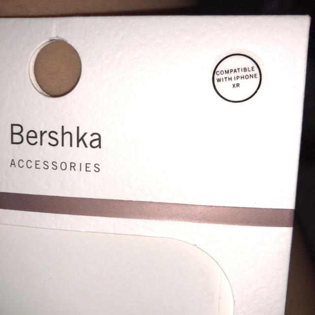 Bershka(ベルシュカ)のBershka スマホ/家電/カメラのスマホアクセサリー(iPhoneケース)の商品写真