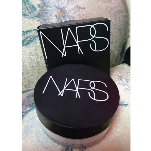 NARS(ナーズ)のNARS フェイスパウダー コスメ/美容のベースメイク/化粧品(フェイスパウダー)の商品写真