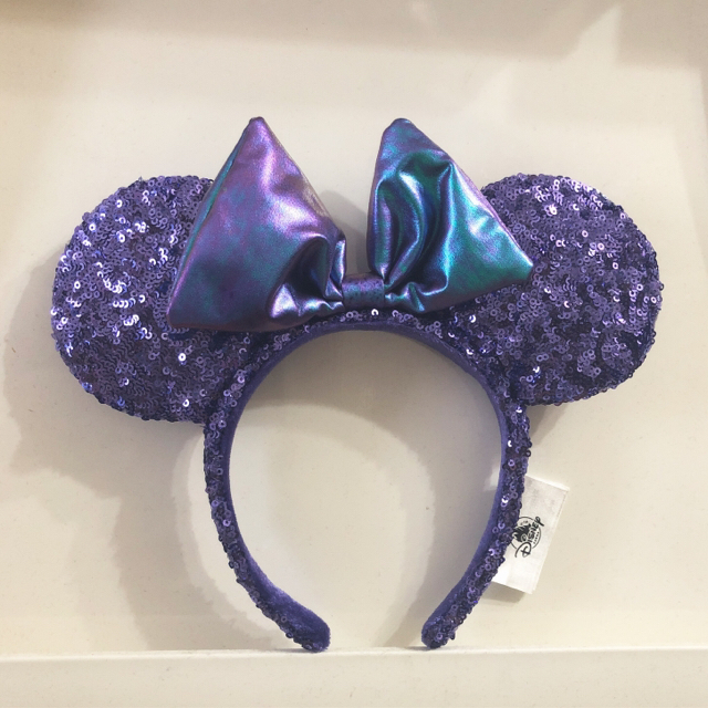 Disney(ディズニー)の海外ディズニー 紫 スパンコール カチューシャ レディースのヘアアクセサリー(カチューシャ)の商品写真