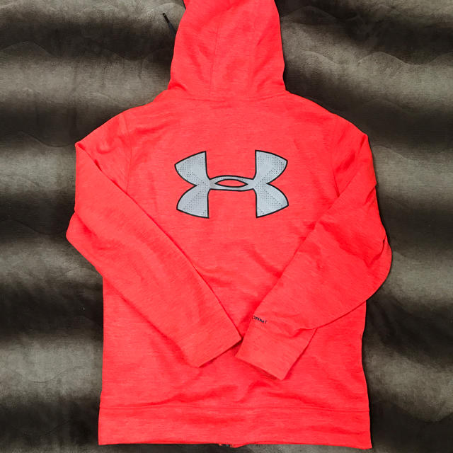 UNDER ARMOUR(アンダーアーマー)のアンダーアーマー裏起毛パーカー メンズのトップス(パーカー)の商品写真