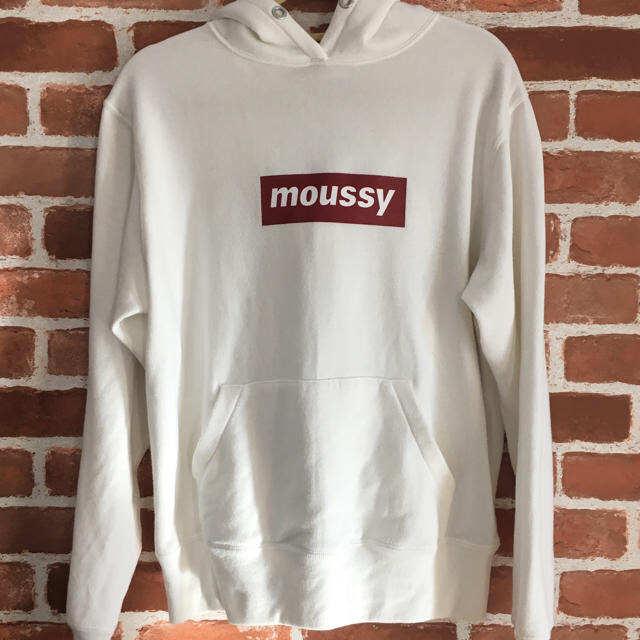moussy(マウジー)のMOUSSY early moussy パーカー お値下げ不可 レディースのトップス(パーカー)の商品写真