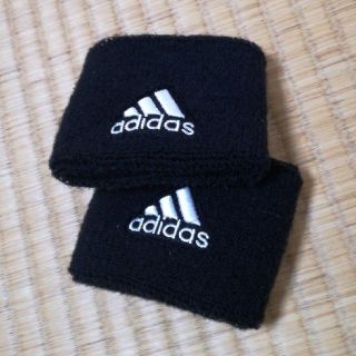 アディダス(adidas)のadidas リストバンド(バングル/リストバンド)