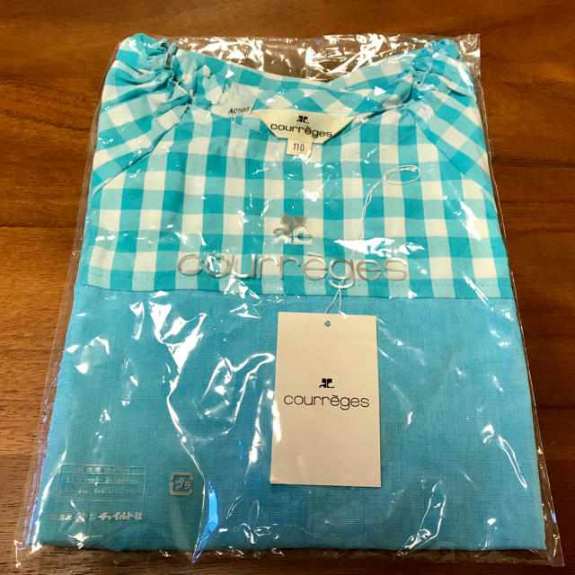 Courreges(クレージュ)の☆新品 未使用☆ 星の光幼稚園 半袖スモック 110 キッズ/ベビー/マタニティのキッズ服男の子用(90cm~)(その他)の商品写真