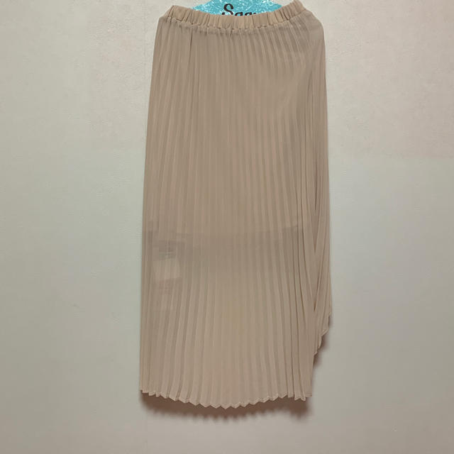 MURUA(ムルーア)のMURUA 後ろ下がりプリーツスカート レディースのスカート(ロングスカート)の商品写真