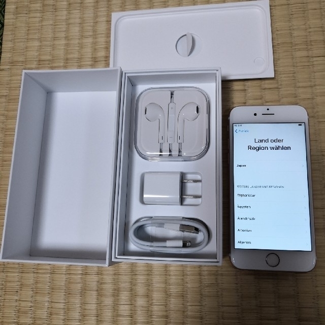 iPhone 7 Gold 32GB 箱ありSIMロック解除 UQ mobile