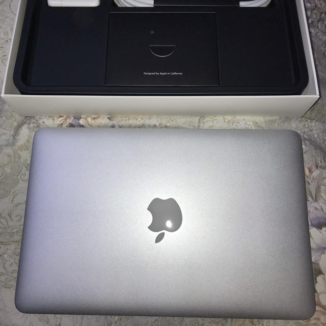 最新人気 Mac (Apple) Mid2013) (11-inch Air MacBook - ノートPC