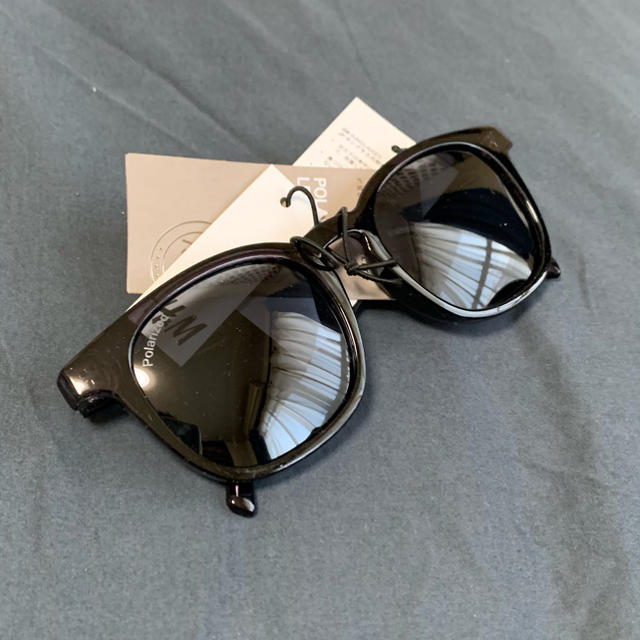 H&M(エイチアンドエム)のH&M ポラライズドサングラス メンズのファッション小物(サングラス/メガネ)の商品写真
