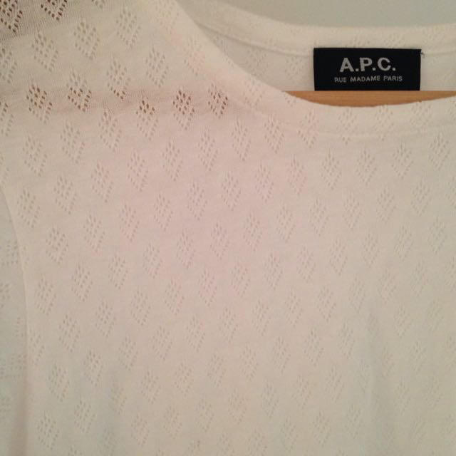 A.P.C(アーペーセー)のA.P.C Tシャツ ほぼ未使用 レディースのトップス(Tシャツ(半袖/袖なし))の商品写真