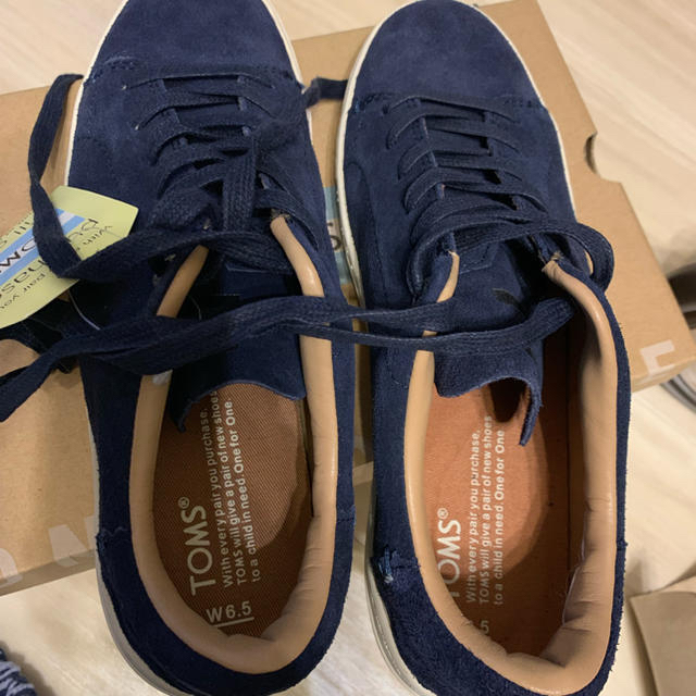 TOMS(トムズ)のTOMS スニーカー レノックス LENOX 新品未使用 ネイビースウェード レディースの靴/シューズ(スニーカー)の商品写真