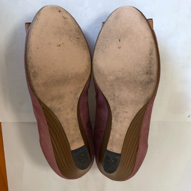 DIANA(ダイアナ)のダイアナ ピンクリボンパンプス 21.5㎝ レディースの靴/シューズ(ハイヒール/パンプス)の商品写真