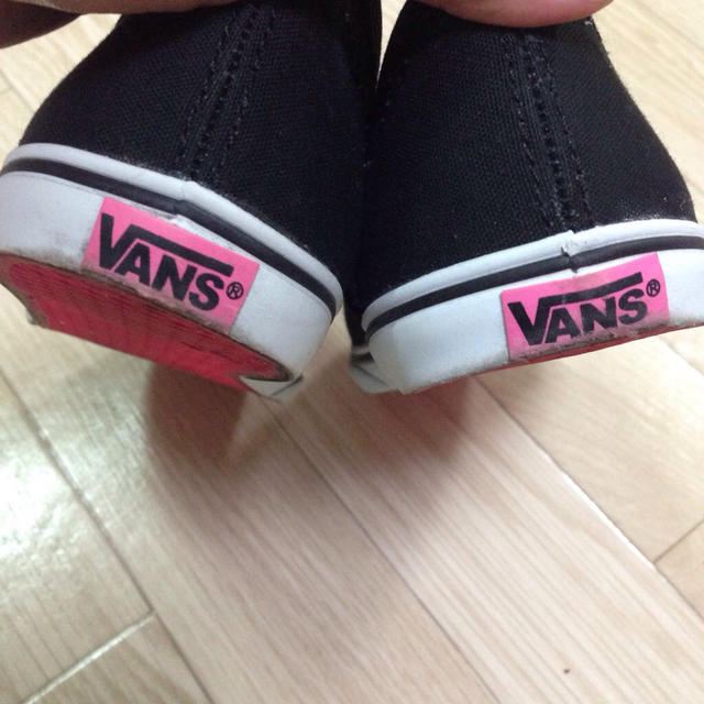 VANS(ヴァンズ)のvans ネオンカラー  レディースの靴/シューズ(スニーカー)の商品写真