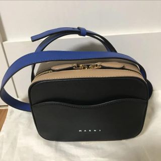 マルニ(Marni)のMARNI Shell ショルダーバック 新品、未使用(ショルダーバッグ)