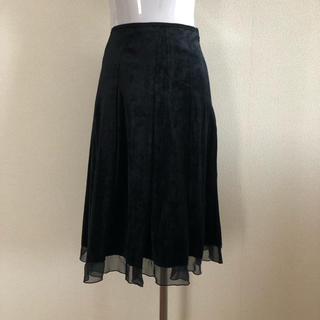 ナチュラルビューティーベーシック(NATURAL BEAUTY BASIC)の黒ベロアスカート(ひざ丈スカート)