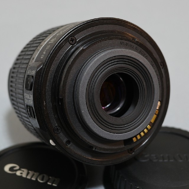 Canon(キヤノン)のEF-S 18-55mm 3.5-5.6 IS 実用品　キヤノン スマホ/家電/カメラのカメラ(レンズ(ズーム))の商品写真