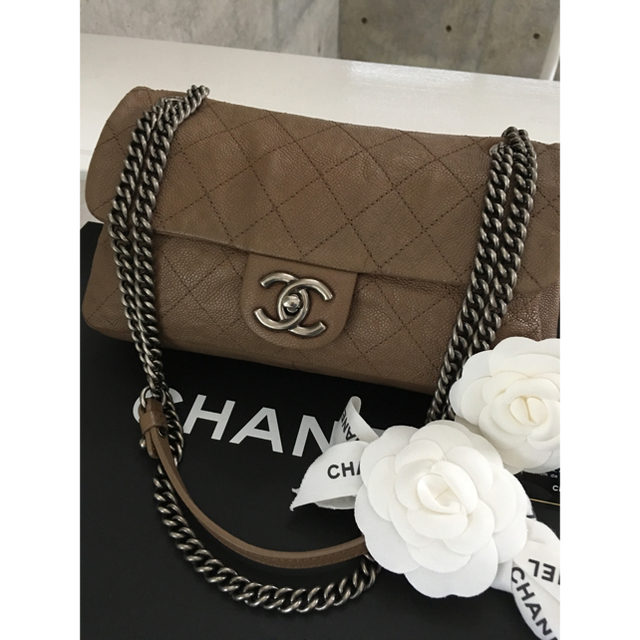 CHANEL(シャネル)の未使用同様 シャネル 正規品 チェーンバッグ♡ レディースのバッグ(ショルダーバッグ)の商品写真