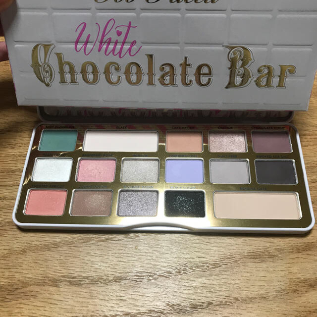 Too Faced(トゥフェイス)の【みぽり様専用】Toofaced White Chocolate Bar コスメ/美容のベースメイク/化粧品(アイシャドウ)の商品写真