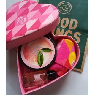 ザボディショップ(THE BODY SHOP)のザ・ボディショップ　ピンクグレープフルーツ　スウィートハート　ギフト(ボディクリーム)