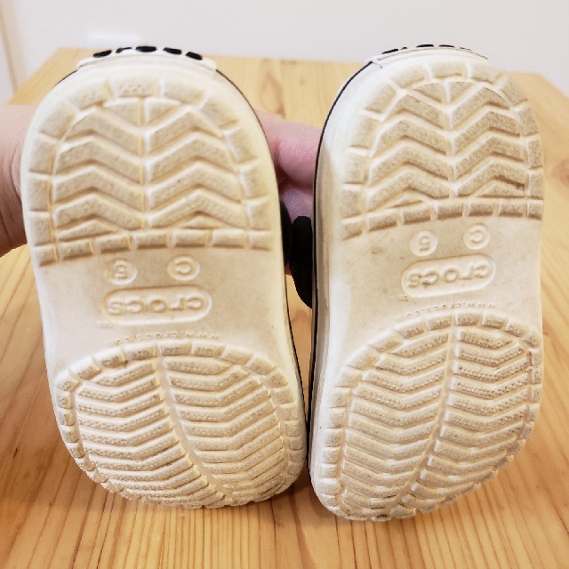 crocs(クロックス)の【限定セール】crocs　ホワイト　c5 13cm キッズ/ベビー/マタニティのベビー靴/シューズ(~14cm)(サンダル)の商品写真