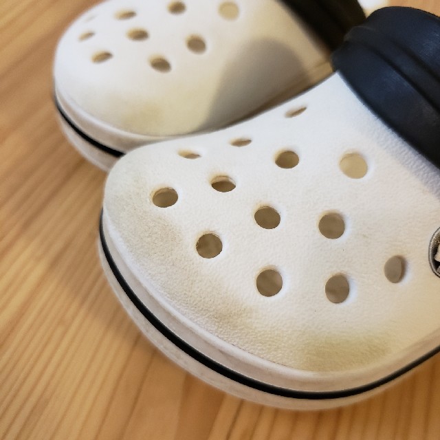crocs(クロックス)の【限定セール】crocs　ホワイト　c5 13cm キッズ/ベビー/マタニティのベビー靴/シューズ(~14cm)(サンダル)の商品写真
