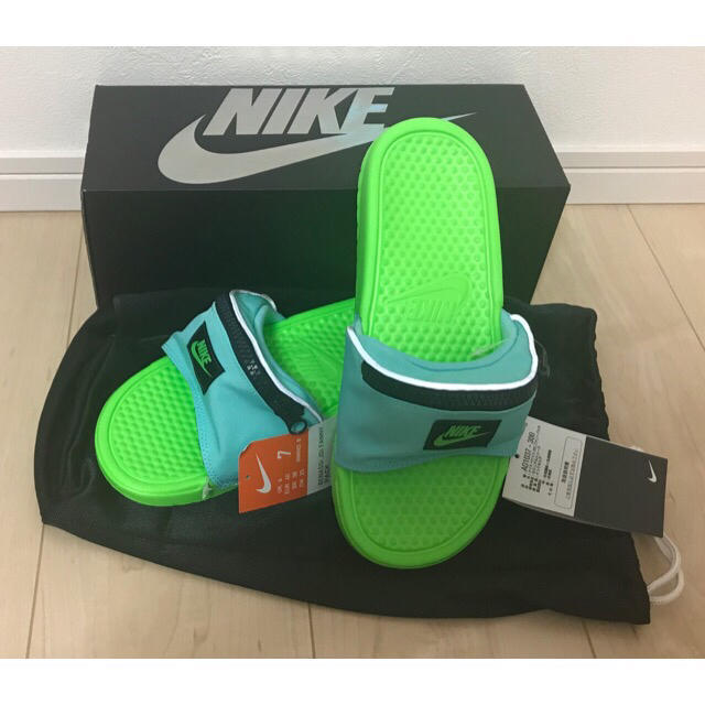 NIKE(ナイキ)の23 NIKE BENASSI FUNNY PACK ベナッシ ファニー パック レディースの靴/シューズ(サンダル)の商品写真