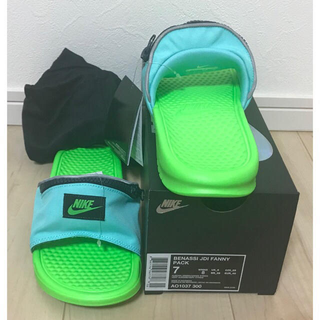 NIKE(ナイキ)の24 NIKE BENASSI FUNNY PACK ベナッシ ファニー パック レディースの靴/シューズ(サンダル)の商品写真