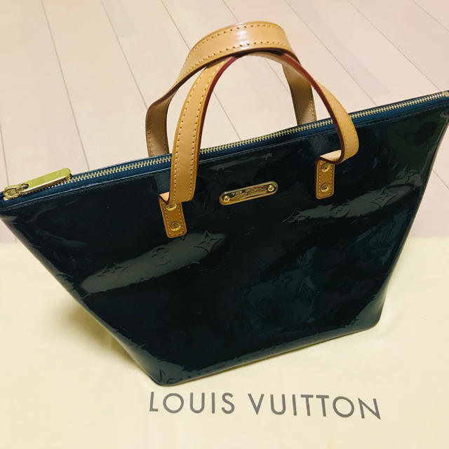 LOUIS VUITTON(ルイヴィトン)の【エコ様専用】Bellevue PM Bleu Nuit レディースのバッグ(ハンドバッグ)の商品写真