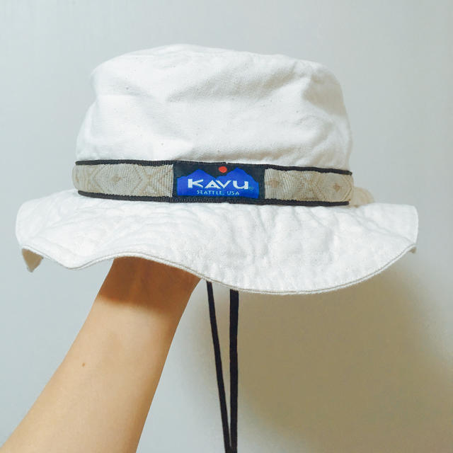 KAVU(カブー)のカブー ストラップバケットハット スポーツ/アウトドアのアウトドア(その他)の商品写真