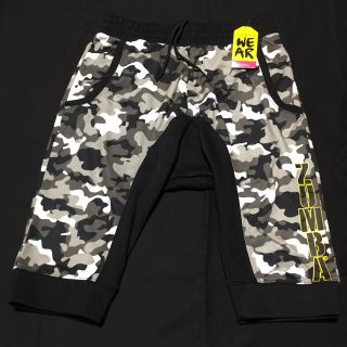 ズンバ(Zumba)の新品・未使用 Zumba Z Army Capri Sweatpants (サルエルパンツ)