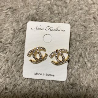 ピアス(ピアス)