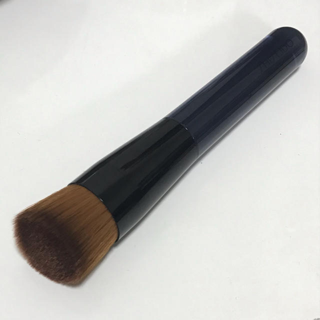 SHISEIDO (資生堂)(シセイドウ)の資生堂 ファンデーションブラシ コスメ/美容のベースメイク/化粧品(その他)の商品写真