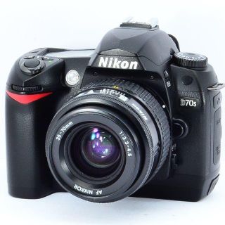 ニコン(Nikon)の✨ベストセラー入門機✨ニコン NIKON D70s(デジタル一眼)