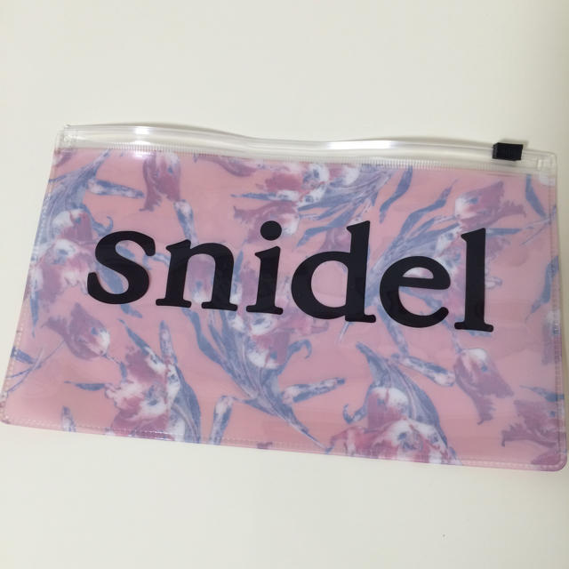 SNIDEL(スナイデル)のsnidel　春ネイル & 花柄ポーチ コスメ/美容のネイル(マニキュア)の商品写真