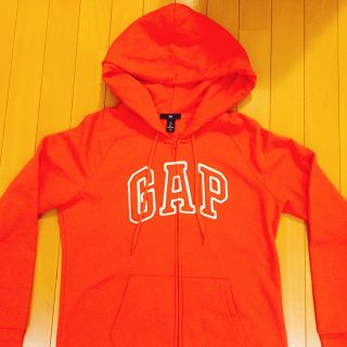 ギャップ(GAP)のお値下げ GAP パーカー(パーカー)