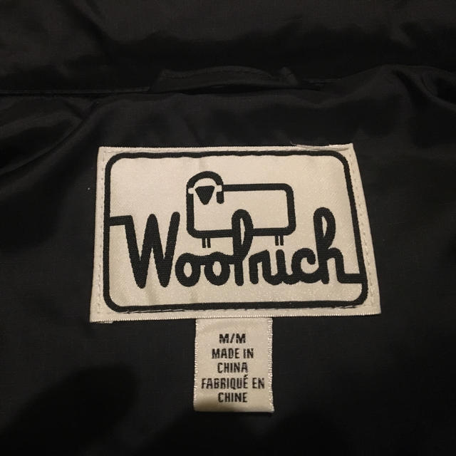 WOOLRICH(ウールリッチ)のWoolrich ウールリッチ ダウンベスト サイズM メンズのジャケット/アウター(ダウンベスト)の商品写真