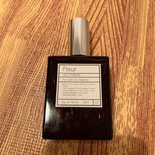 オゥパラディ(AUX PARADIS)のパルファム オゥ パラディ フルール 30ml(香水(女性用))