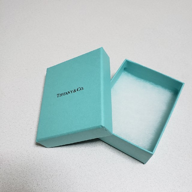 Tiffany & Co.(ティファニー)のティファニー　空箱 レディースのバッグ(ショップ袋)の商品写真