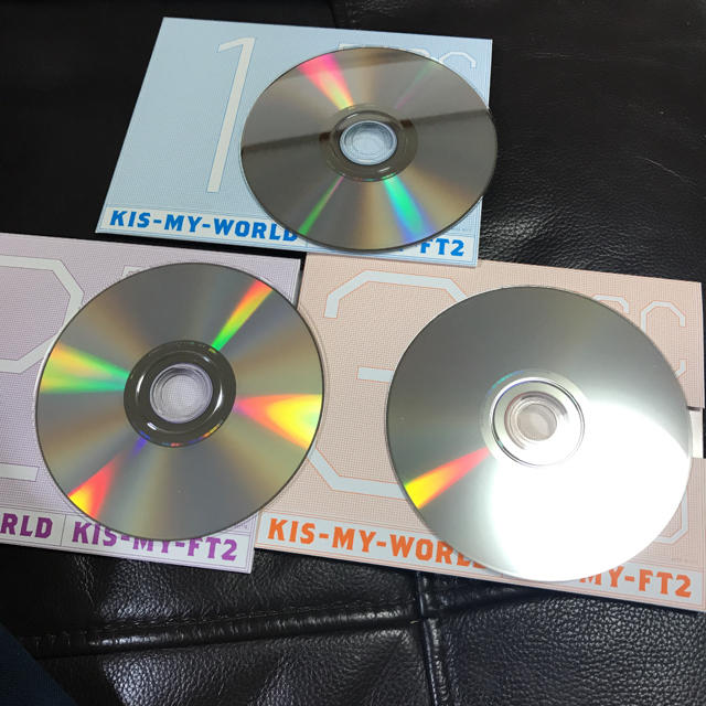 Kis-My-Ft2(キスマイフットツー)のKIS-MＹ-WORLD  CD/DVD エンタメ/ホビーのCD(ポップス/ロック(邦楽))の商品写真