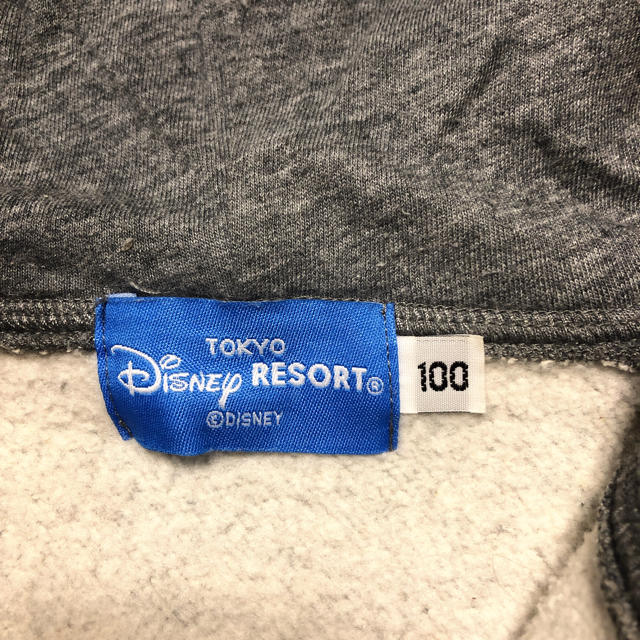 Disney(ディズニー)のディズニー ミッキー  耳つき パーカー グレー 100 オフィシャル 公式 キッズ/ベビー/マタニティのキッズ服男の子用(90cm~)(ジャケット/上着)の商品写真