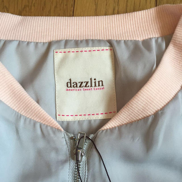dazzlin(ダズリン)のdazzlin  スタジャン風ジャンパー レディースのジャケット/アウター(ブルゾン)の商品写真